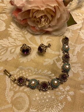 Vintage Coro Bracelet and Earring Set.